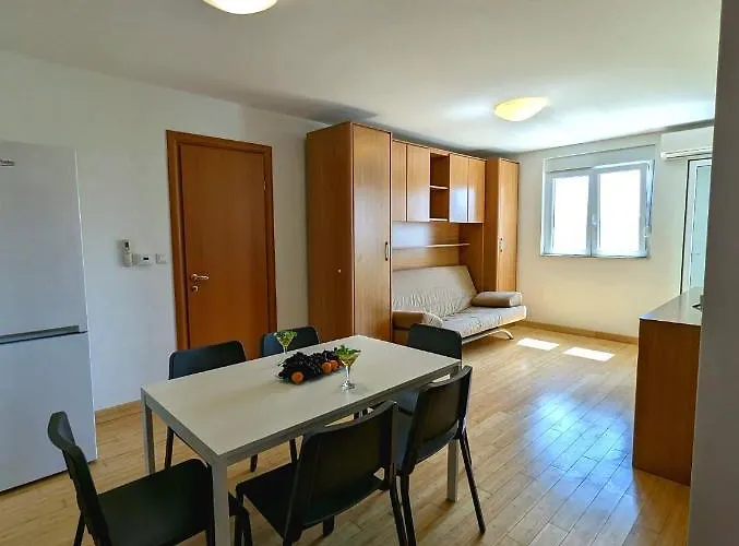 City Apartment Omis